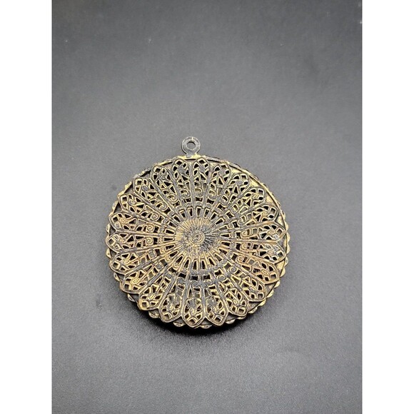 Vintage Porcelain courting couple Big statement circle pendant - Picture 6 of 9